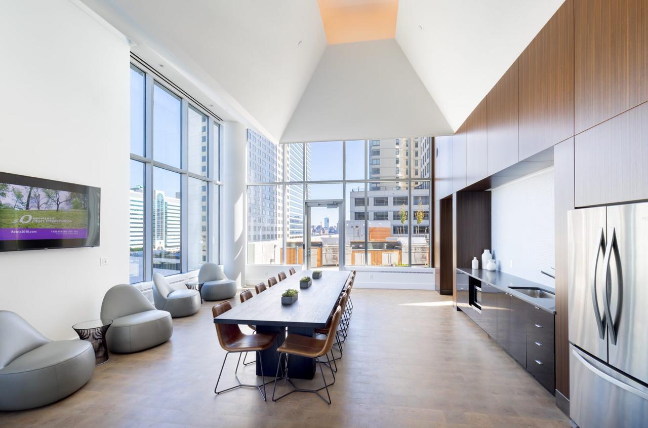 Deedee'S Sky Rise Apartments At Newport II Jersey City Extérieur photo