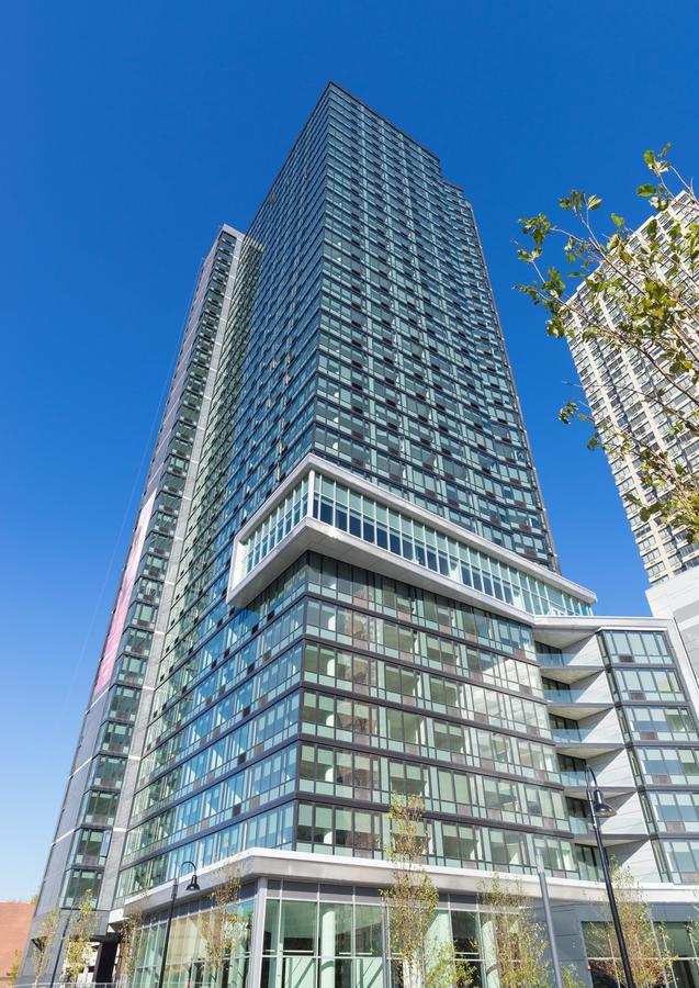 Deedee'S Sky Rise Apartments At Newport II Jersey City Extérieur photo