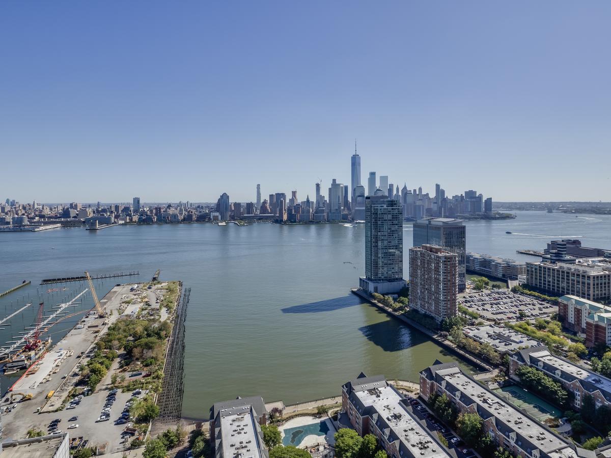 Deedee'S Sky Rise Apartments At Newport II Jersey City Extérieur photo